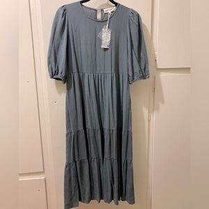 NWT- Brass & Roe  Linen Scoop Neck Dress with Pockets!